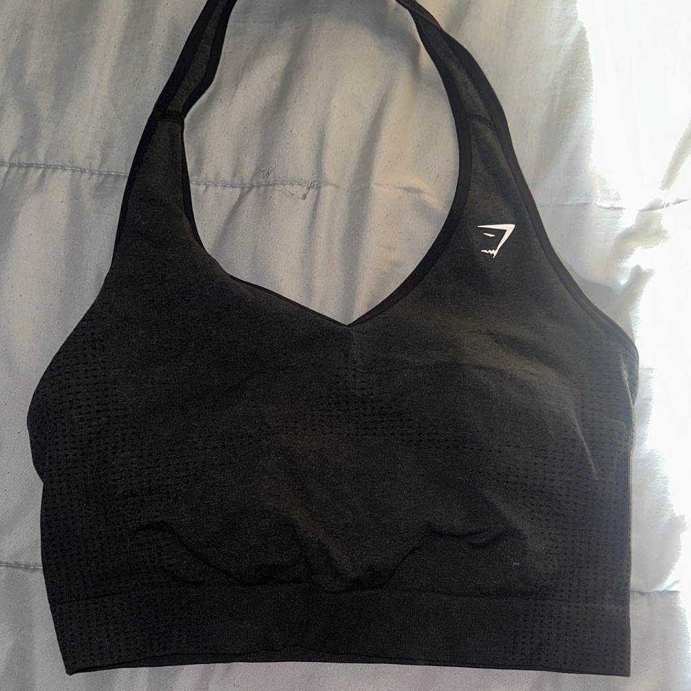 Gymshark Black Crop Top - Picture 6 of 10